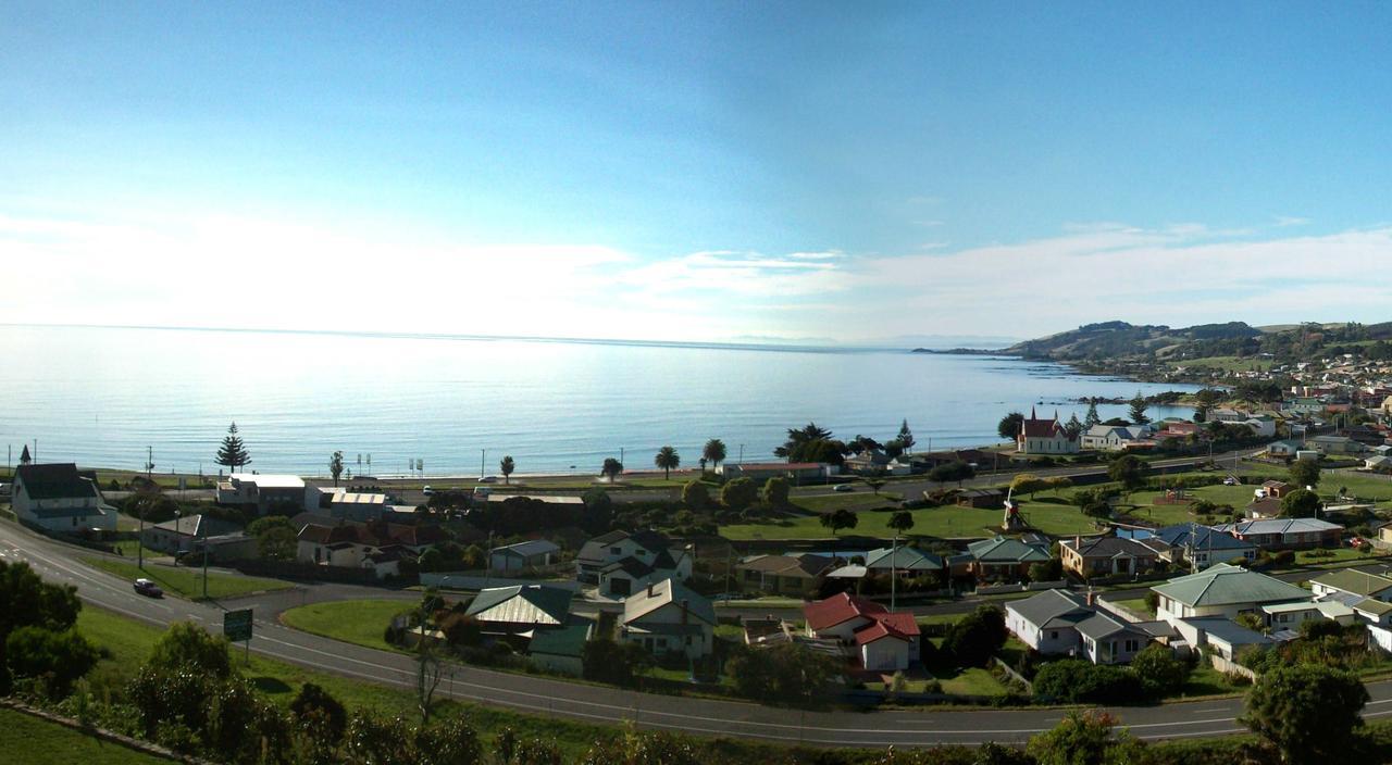 High On Penguin Bed & Breakfast Exterior photo